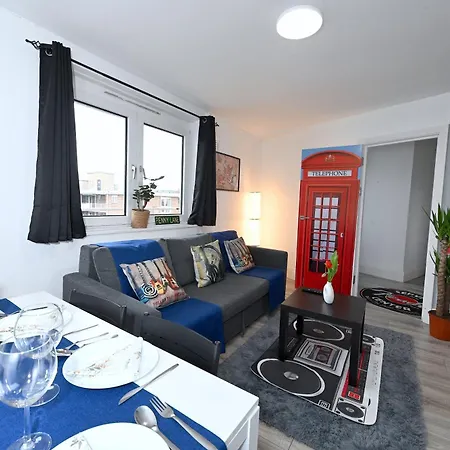 Superb 4 Bedroom Flat In The Heart Of Camden Town